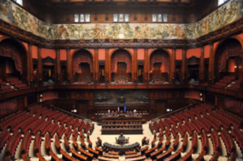 Parlamento: indennità di discontinuità per i lavoratori dello spettacolo